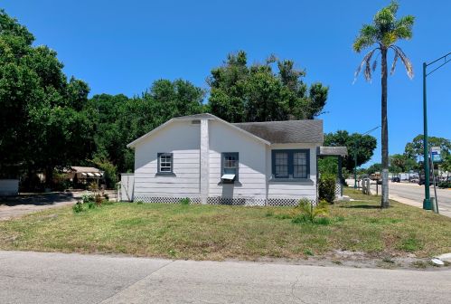 2310 Orange Ave, Fort Pierce FL  34950-3787 exterior