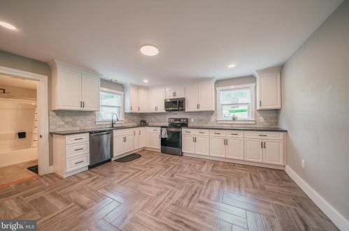 3505 Main St, Toms Brook VA  22660-1709 exterior