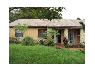 2325 Meadowbrook St, Kissimmee, FL 34744-2614