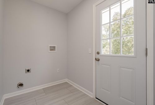 1712 Robin Crst Dr, Cayce-West Columbia SC  29169-5433 exterior