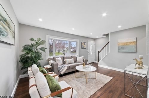 8 Mary Ln, Fanwood NJ  07023-1009 exterior