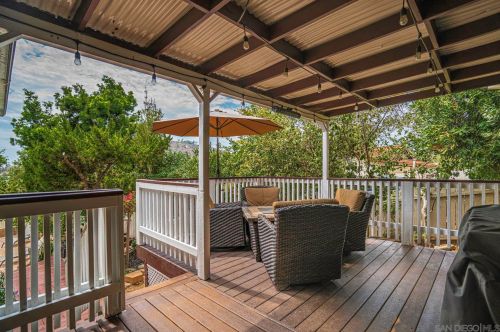 8454 Vista Del Cajon Pl, Lakeside CA  92040-5521 exterior