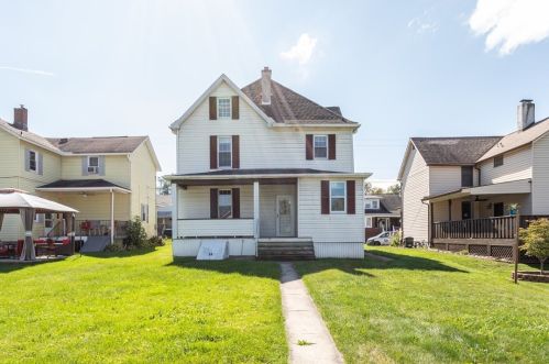 304 Georgia Ave, South Connellsville, PA 15425-2250