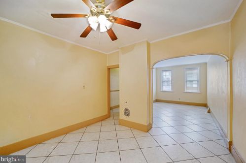 566 Main St, Norristown, PA 19401-5121