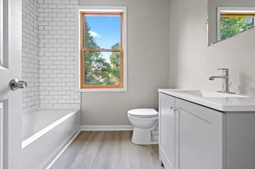 120 James St, Whitaker PA  15120-2714 exterior