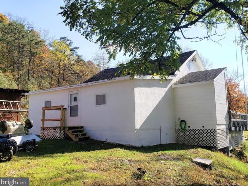 81 Rhine Hollow Rd, Ewaterfrd, PA 17021-7143