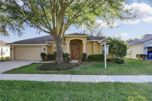 22418 Laureldale Dr, Lutz, FL 33549-8783