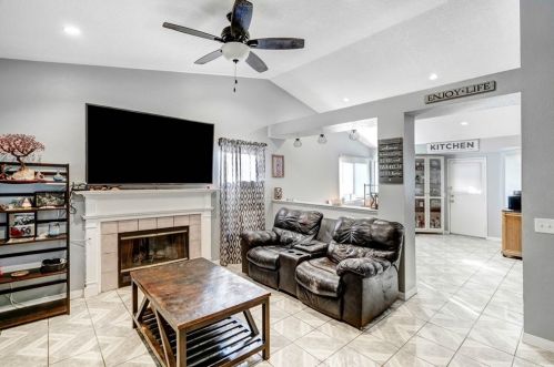 2626 Needles Ct, Perris CA  92571-2502 exterior