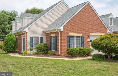 6907 Craven Ln, Fredericksburg, VA 22407-3713