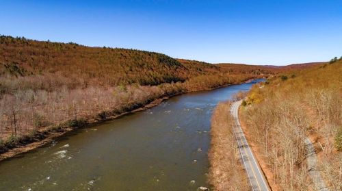 2 Old Minisink Ford Rd, Barryville, NY 12719-5110