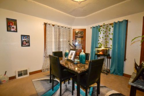 2745 58, Milwaukee WI 53210-1539 exterior