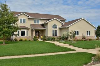 1910 Kitty Hawk Dr, Waterloo, IA 50701-9364