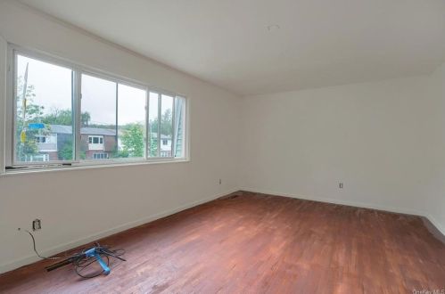 2 Rivervale Rd, Middletown NY 10940-6813 exterior