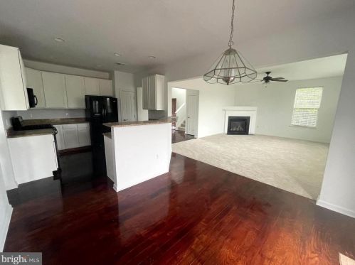7 Ivy Spring Ln, Fredericksburg VA  22406-8205 exterior