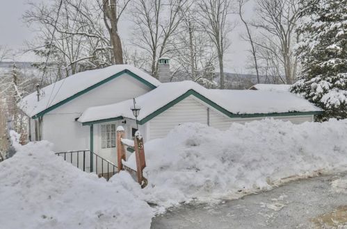 5 Oakwood Ave, Greenwood Lake, NY 10925-2841