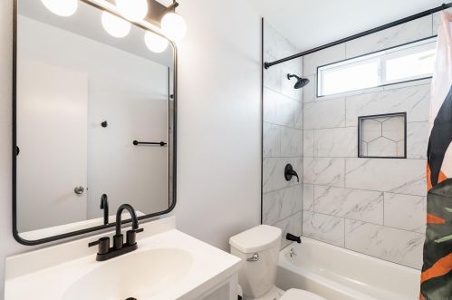 4275 Raquel Dr, Oceanside CA  92056-4729 exterior