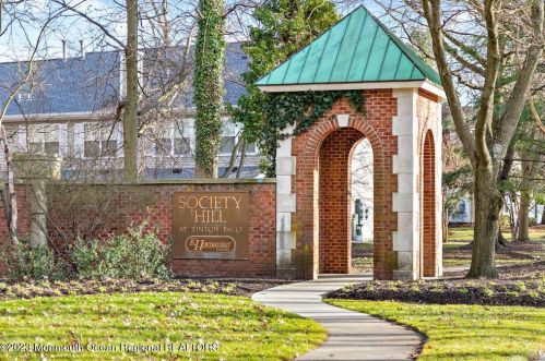 97 Beaumont Ct, Tinton Falls, NJ 07724-3821