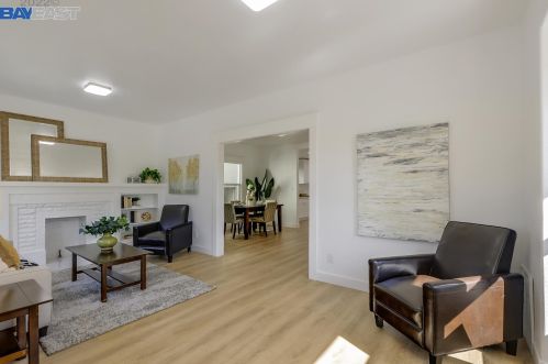 1802 88th Ave, Oakland CA  94621-1008 exterior