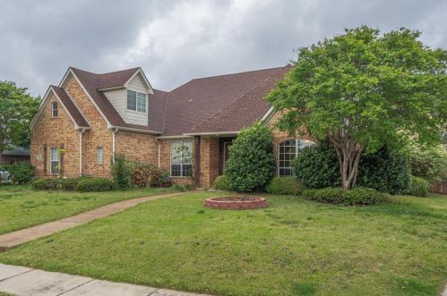 6109 Gateridge Dr, Lewisville TX  75028-2396 exterior