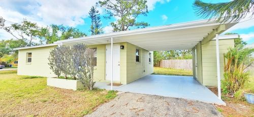 51 Andora St, Lehigh Acres, FL 33936-6824