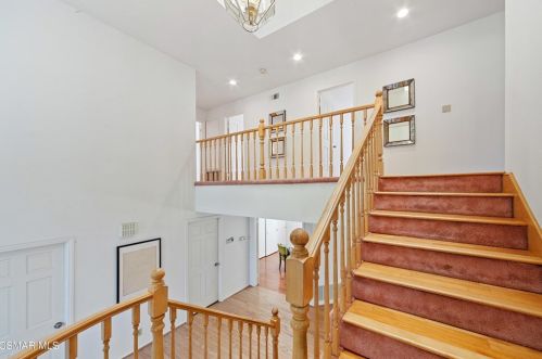 5805 Rainbow Hill Rd, Calabasas CA  91301-4636 exterior