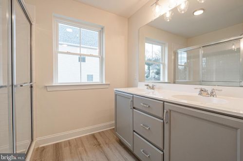 706 Hornblende Ave, Kennett Sq PA  19348-3614 exterior