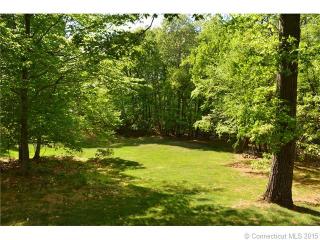 107 Wyneding Hill Rd, Manchester, CT 06040-6608