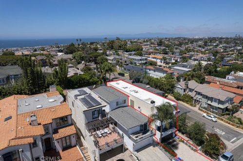 513 Dianthus St, Manhattan Beach CA  90266-6720 exterior