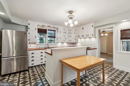 127 Bellevue Ave, Langhorne PA 19047-5264 exterior