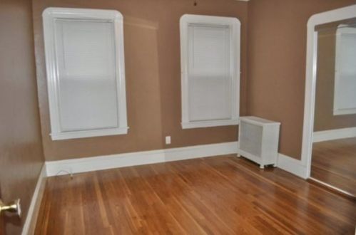 68 Windsor St, Worcester MA  01605-2141 exterior