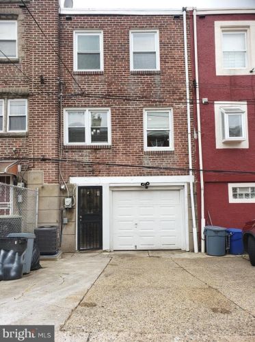 5151 C St, Philadelphia PA 19120-3621 exterior