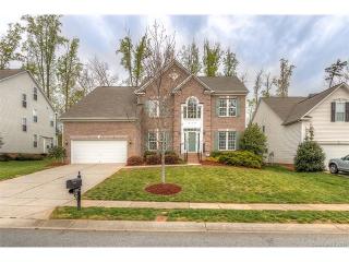 818 Elrond Dr, Charlotte, NC 28269-7005