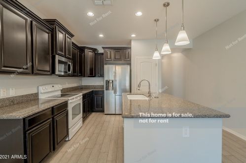 1149 Sourwood Dr, Gilbert AZ  85298-7317 exterior