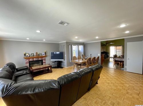 12356 Emeraldstone Dr, Victorville, CA 92392-8794