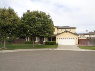 4646 Monarch Ct, Turlock, CA 95382-7325
