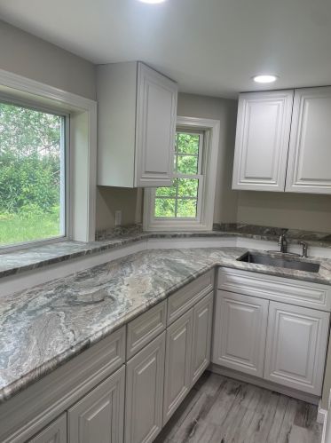 15 Whittier Dr, Seabrook NH  03874-4050 exterior