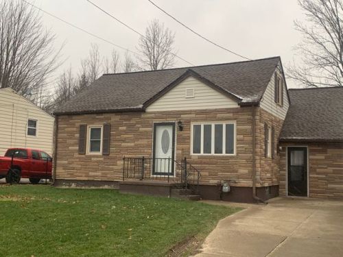 988 Beach Rd, Angola, NY 14006-9702