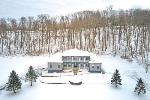 44 Boorman Rd, Middletown, NY 10940-6450