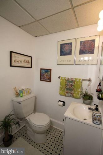 912 Hillwood Ave, Falls Church VA  22042-2421 exterior