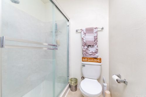 11801 La Serna Dr, Whittier CA  90604-3250 exterior