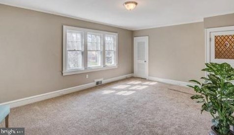 221 Kings Hwy, Camden NJ  08106-1616 exterior