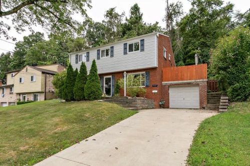 4747 Havana Dr, Pittsburgh, PA 15239-2417