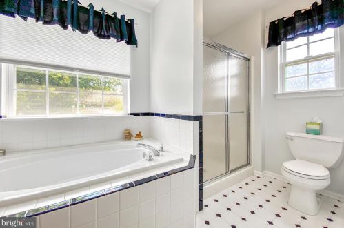 233 Beech Ln, Swedesboro NJ  08085-4033 exterior