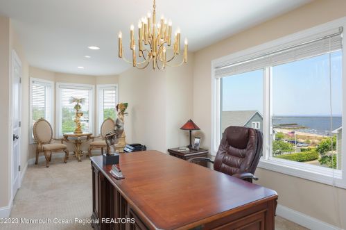 8 Benton Ave, Leonardo NJ  07737-1403 exterior