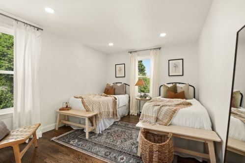 76 Chester Ave, Dedham MA  02026-6514 exterior