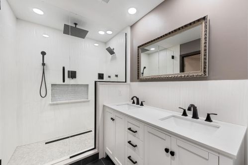 4156 Oakmont, Crown Point IN 46307-8958 exterior