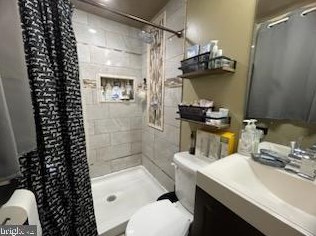 8735 Cold Pln Ct, Springfield VA 22153-2422 exterior