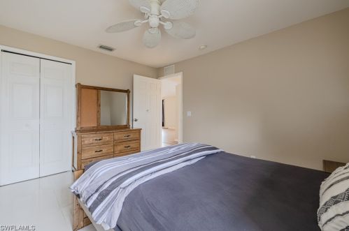 4085 60th Ave, Naples FL  34120-2663 exterior