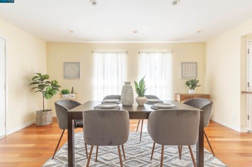 2663 Simas Ave, Pinole, CA 94564-1213