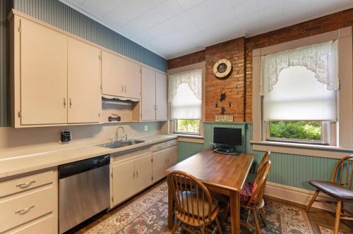 3520 Park St, Darbydale OH  43123-2532 exterior